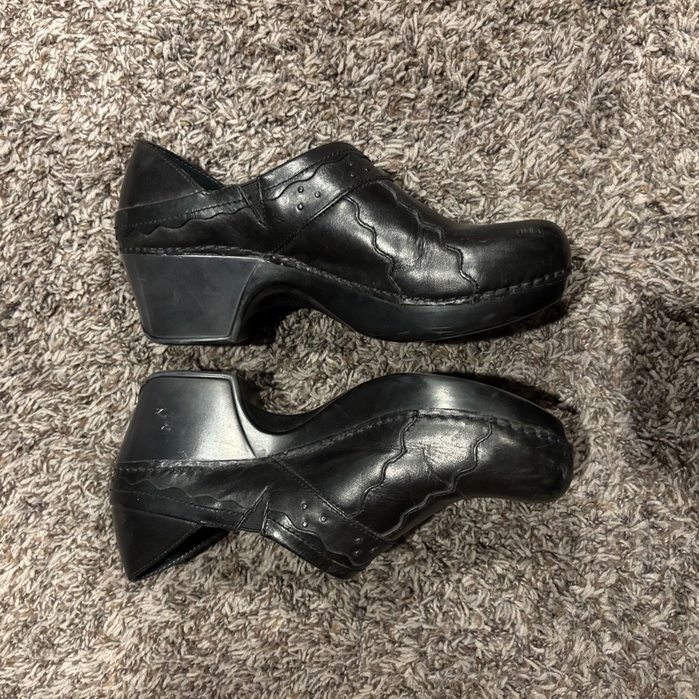 Women’s Dansko Black Leather Slip-On Heels